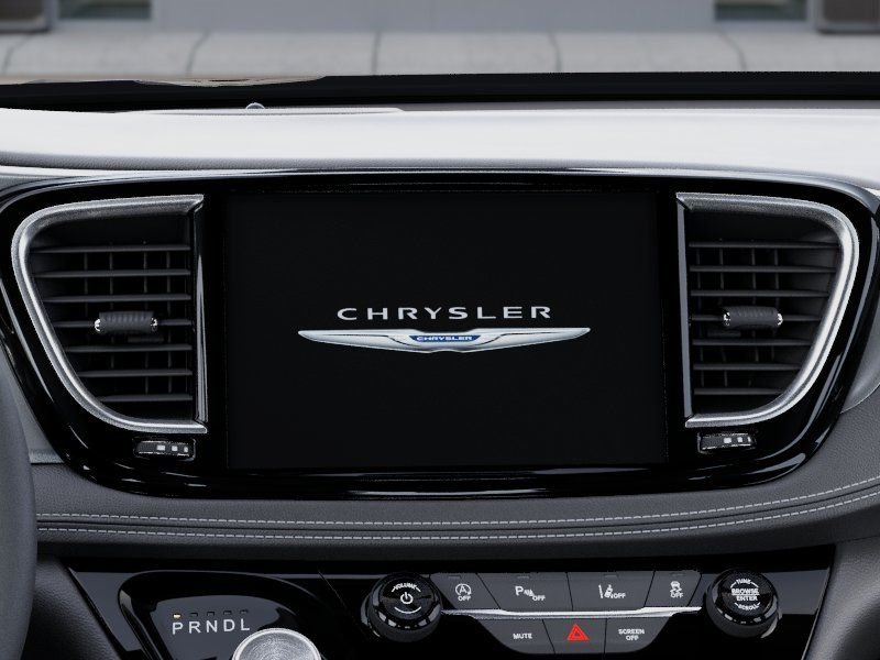 New 2026 Diamond Black Crystal Pearl-Coat Exterior Paint Chrysler Select image 18