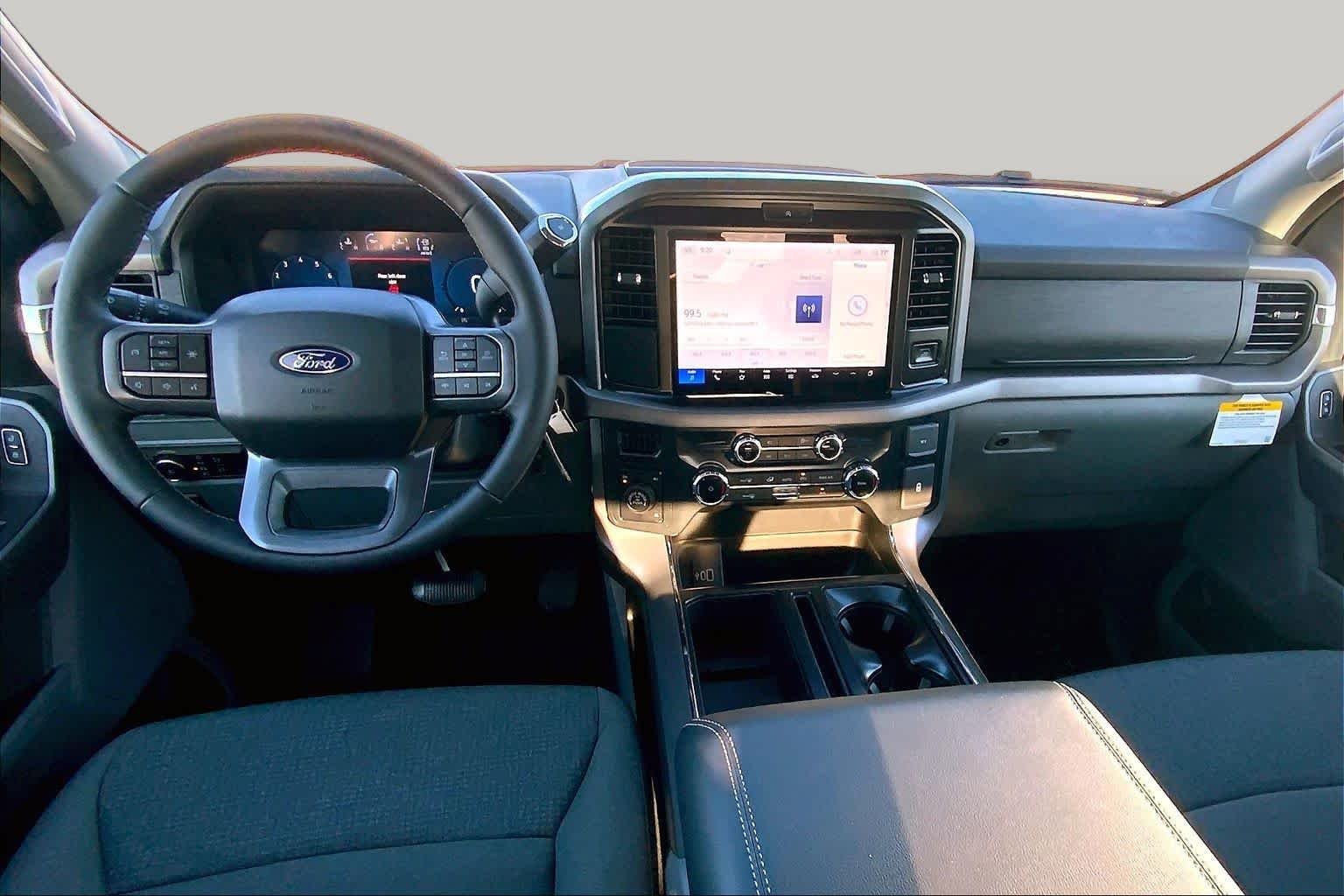 New 2026 Oxford White Ford XLT image 5