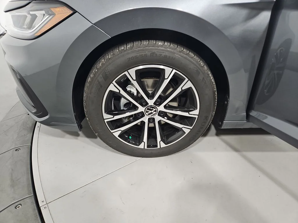 New 2026 Gray Volkswagen 1.5T Sport image 25