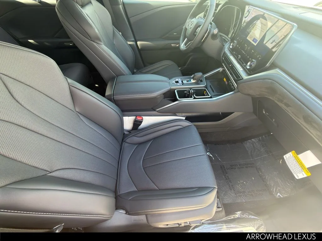 New 2026  Lexus 350 F SPORT Handling image 12