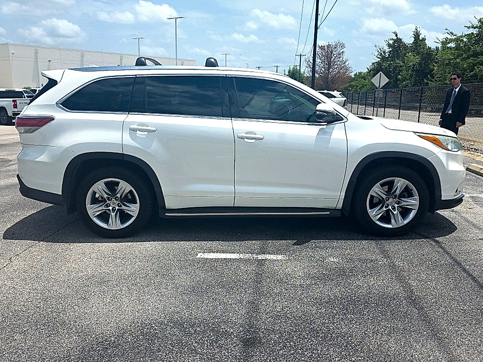 Used 2015 Blizzard Pearl Toyota Limited V6 image 5