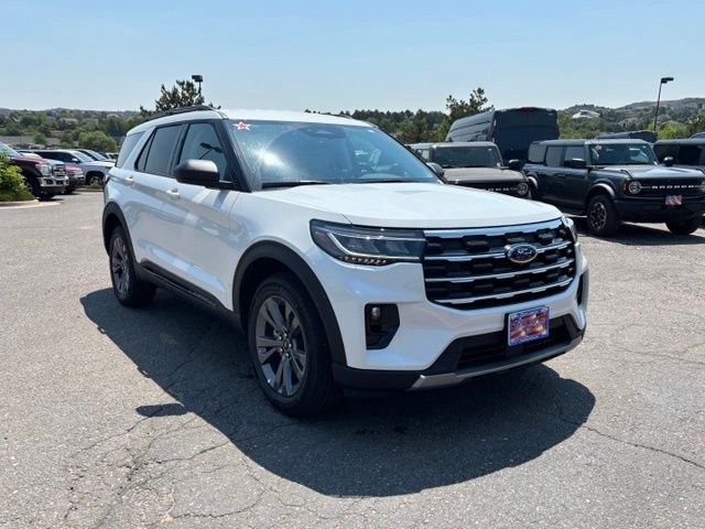 New 2026 Star White Metallic Tri-Coat Ford Active image 8
