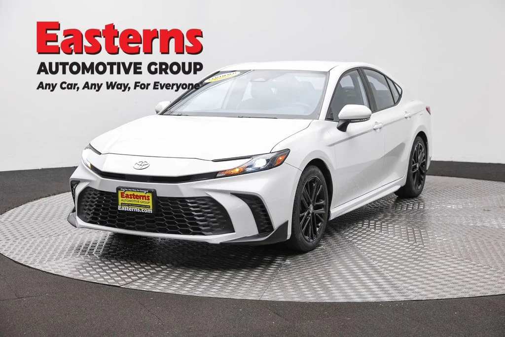Used 2025 White Toyota SE image 1