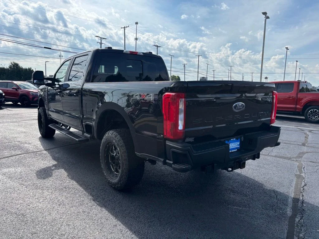 Used 2023 Black Ford XL image 5
