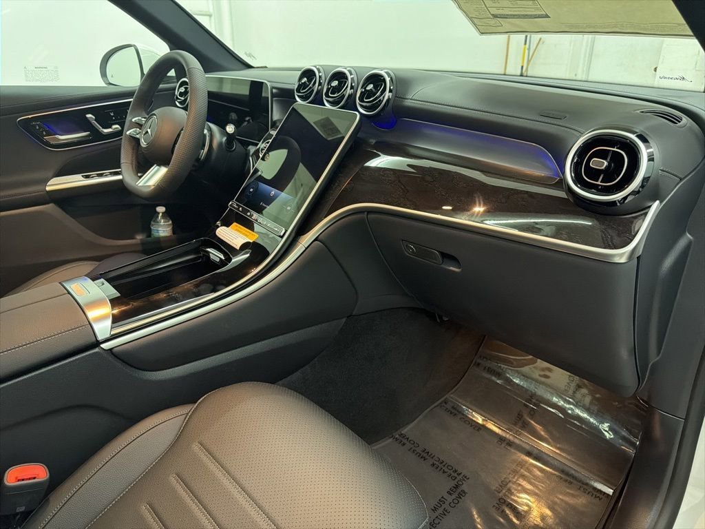 New 2026 Polar White Mercedes-Benz GLC 300 image 62