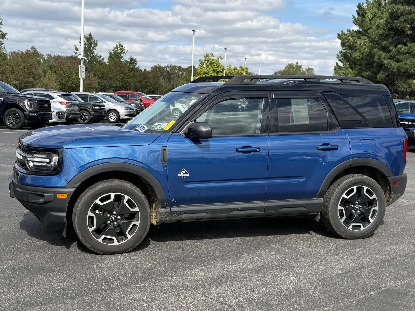 Used 2023 Atlas Blue Ford Outer Banks image 4