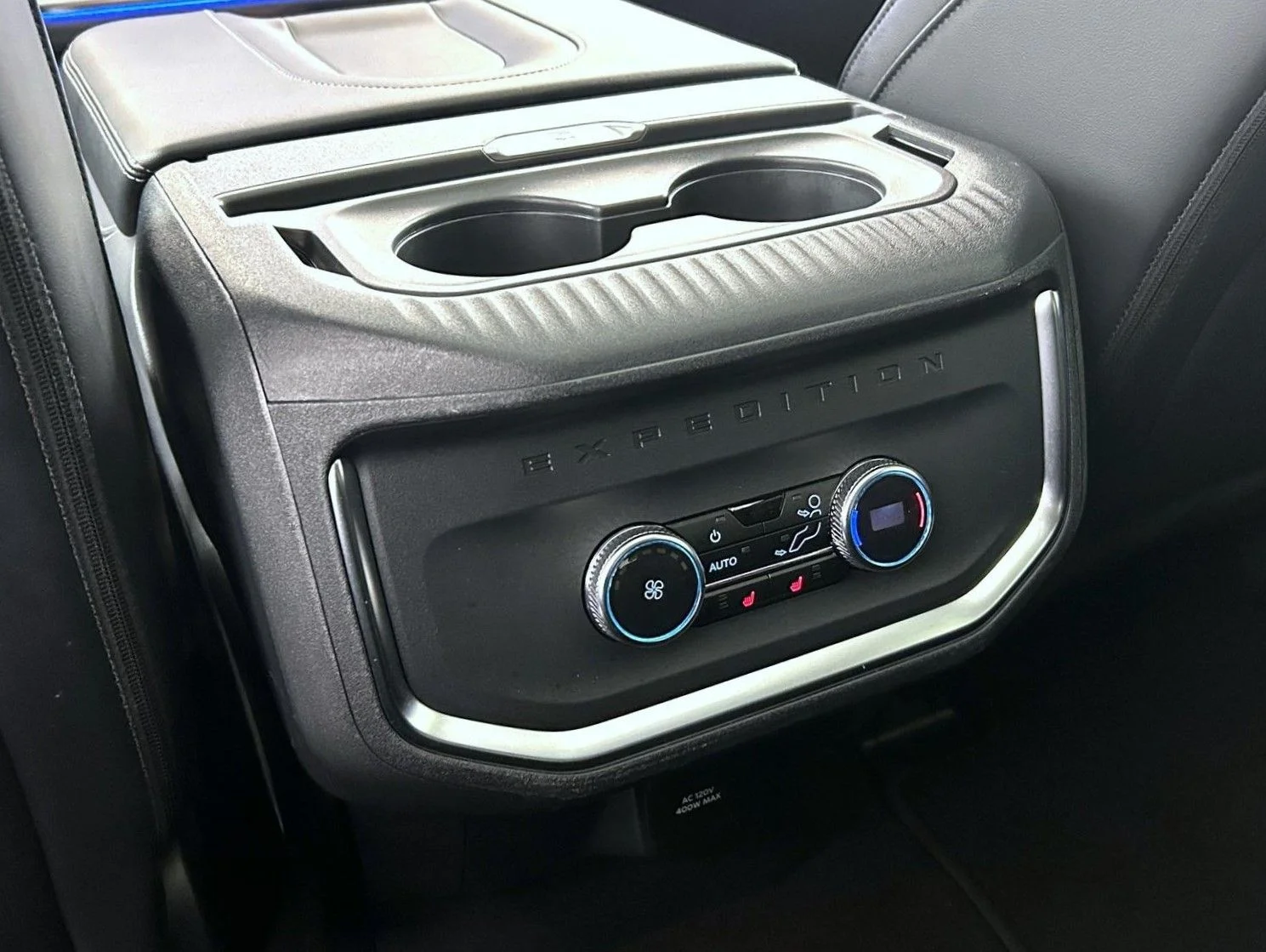Used 2025 Silver Ford Platinum image 25