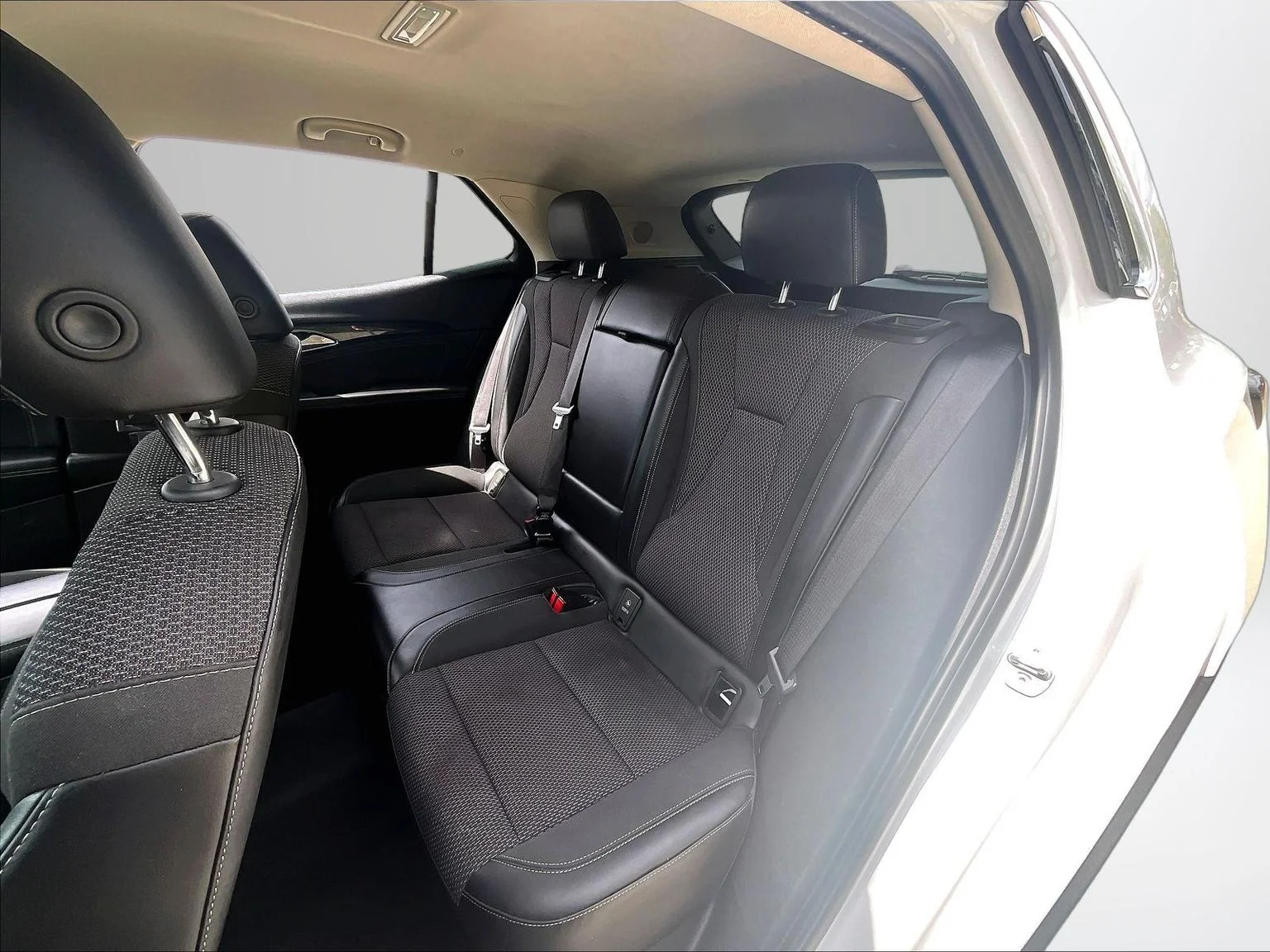Used 2023 White Buick Preferred image 26
