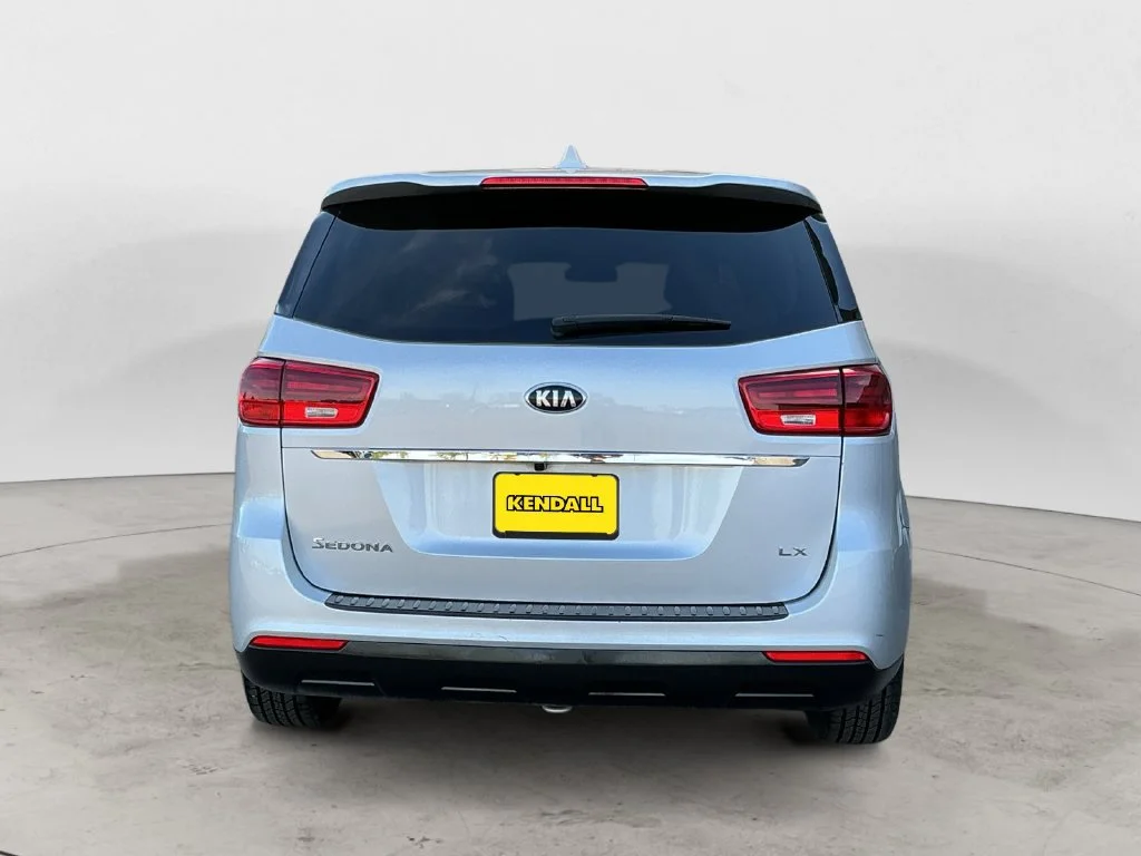 Used 2020 Silver Kia LX image 10