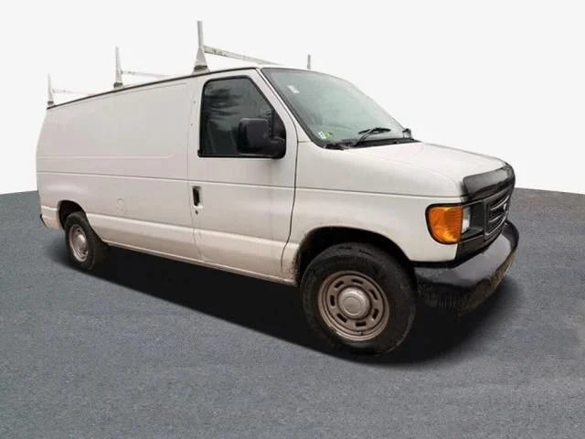 Used 2006 White Ford Commercial image 4