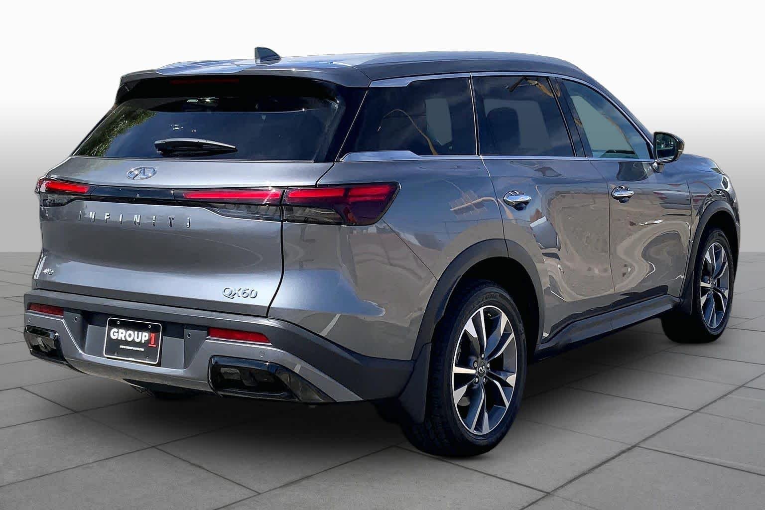Used 2023 Graphite Shadow INFINITI LUXE image 13