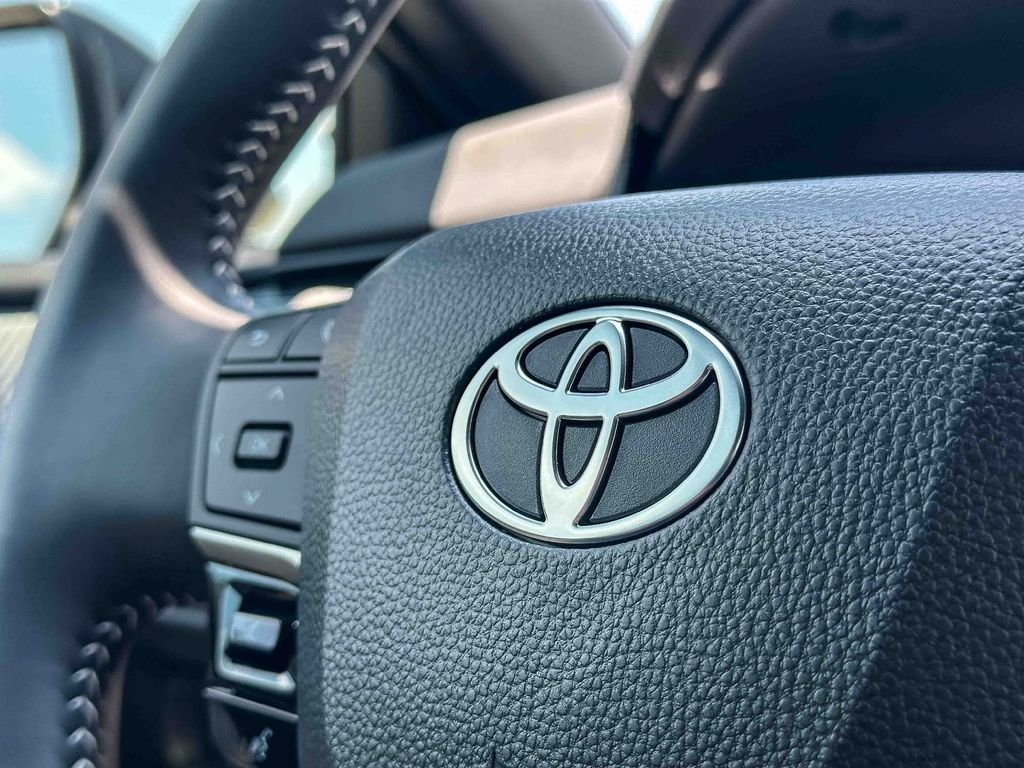 Used 2026  Toyota SE image 28