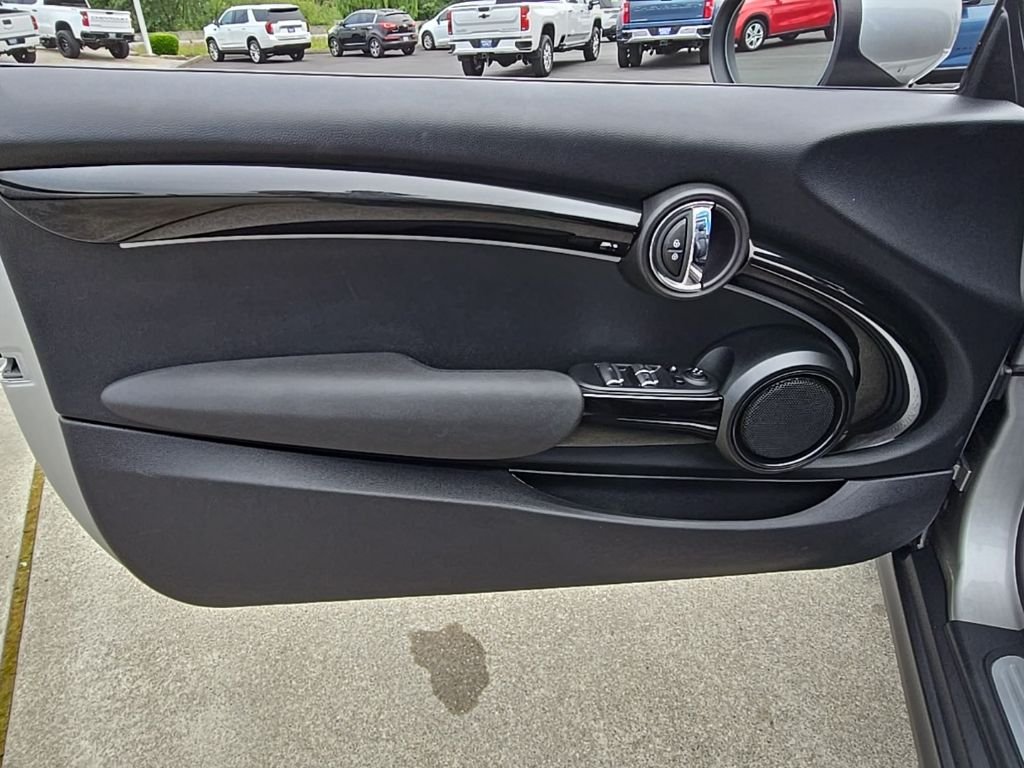 2024 MINI Convertible S - Photo 22