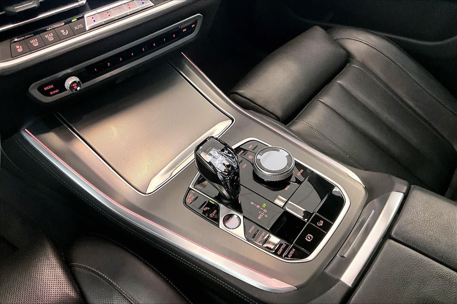 Used 2019 Carbon Black Metallic BMW xDrive50i image 15