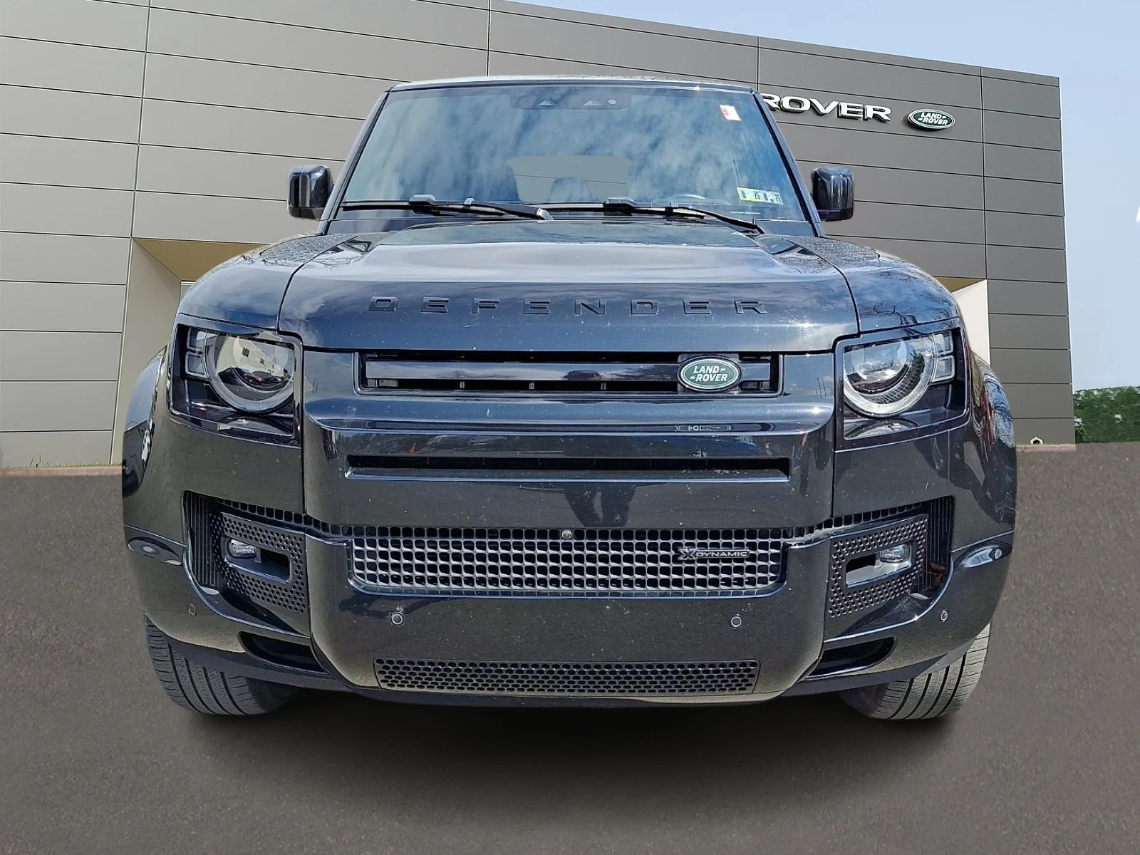 Certified Used 2023 Santorini Black Metallic - 1AG Land Rover 110 X-Dynamic SE image 8