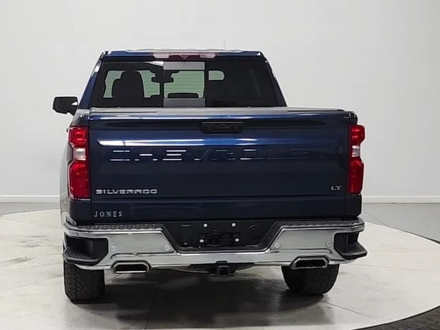 Used 2023 Blue Chevrolet LT image 6