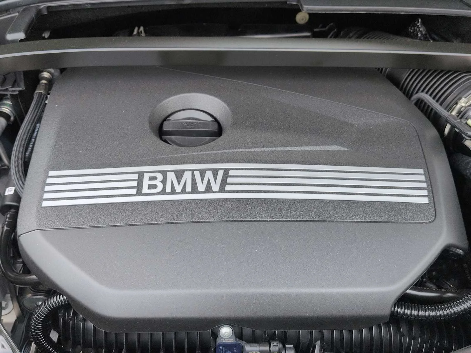New 2026 Cape York Green Metallic BMW xDrive28i image 14