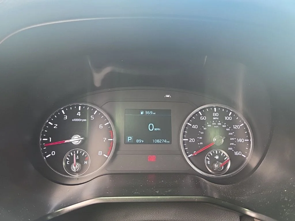 Used 2021 Gray Kia EX image 17