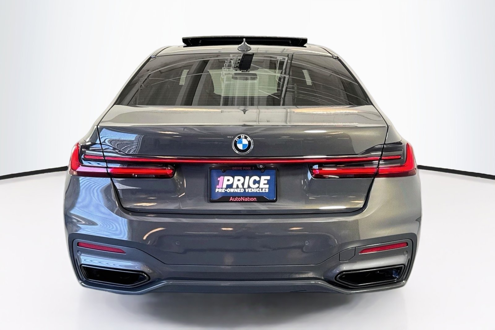 Used 2021 Dravit Grey Metallic BMW 740i image 6