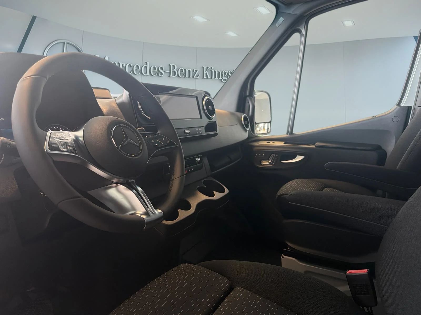 Used 2025 Silver Mercedes-Benz 2500 Standard Roof image 10