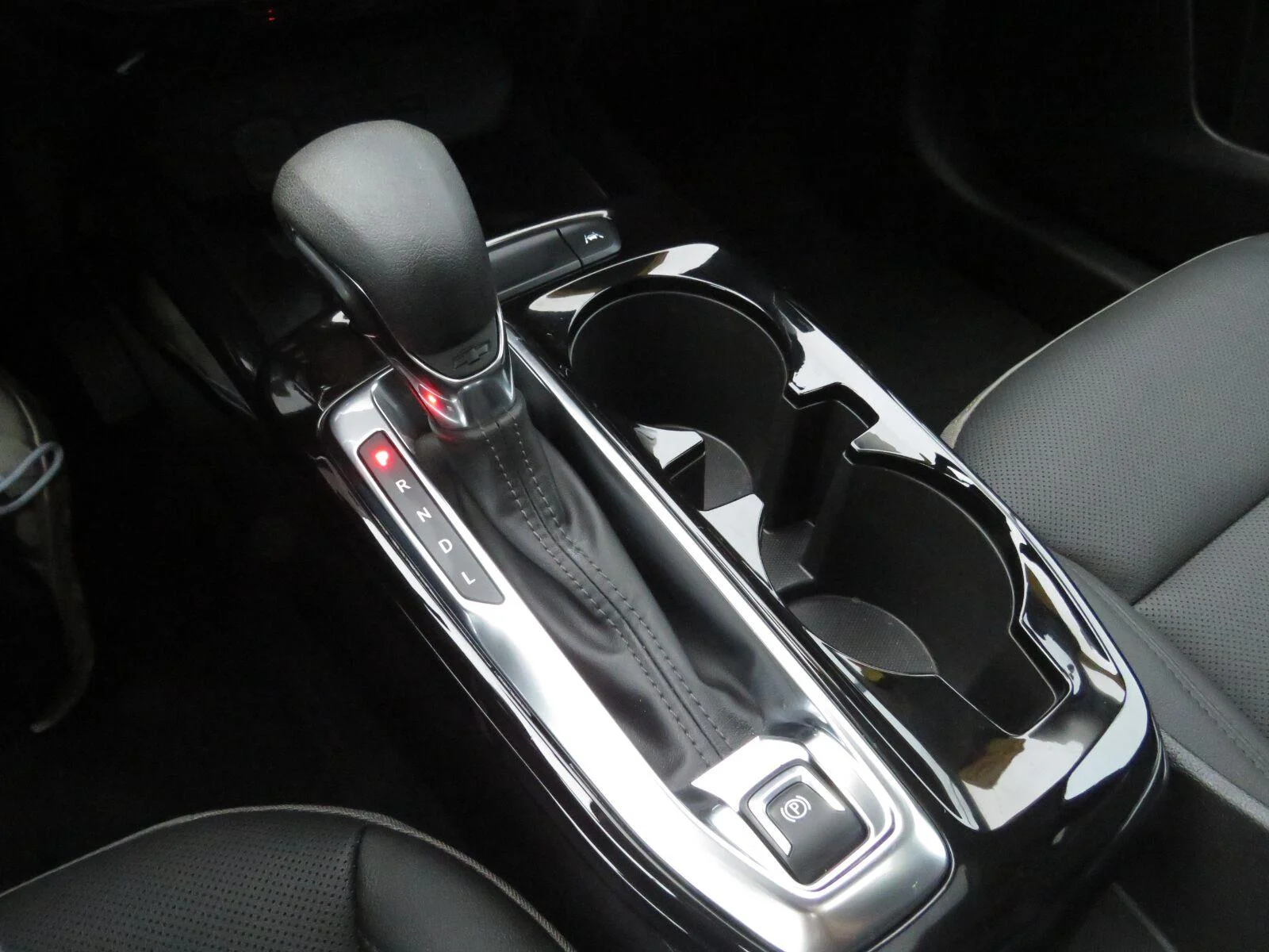 Used 2024 Crimson Metallic Chevrolet ACTIV image 28