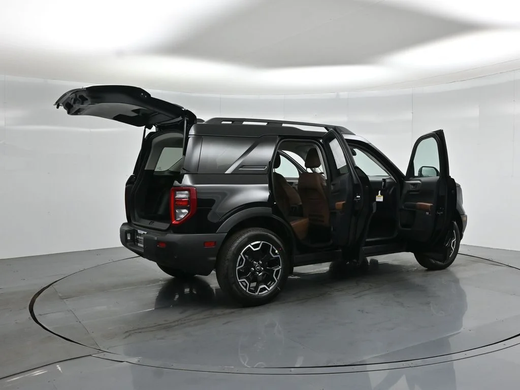 New 2026 Shadow Black Ford Outer Banks image 5