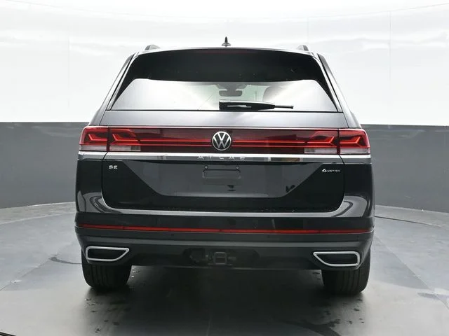 New 2026 Black Volkswagen 2.0T SE w/Technology image 2
