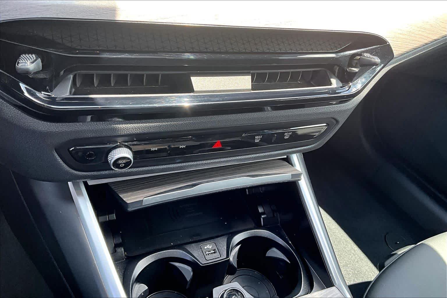 Used 2025 Cape York Green Metallic BMW 430i xDrive image 29