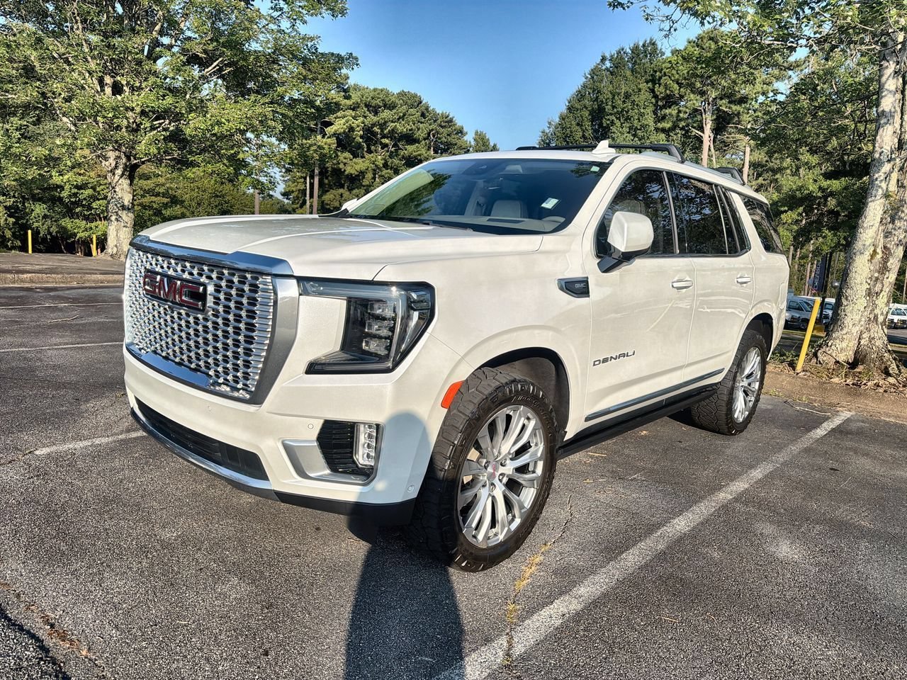 Used 2023 WHITE FROST TRICOAT GMC Denali image 4