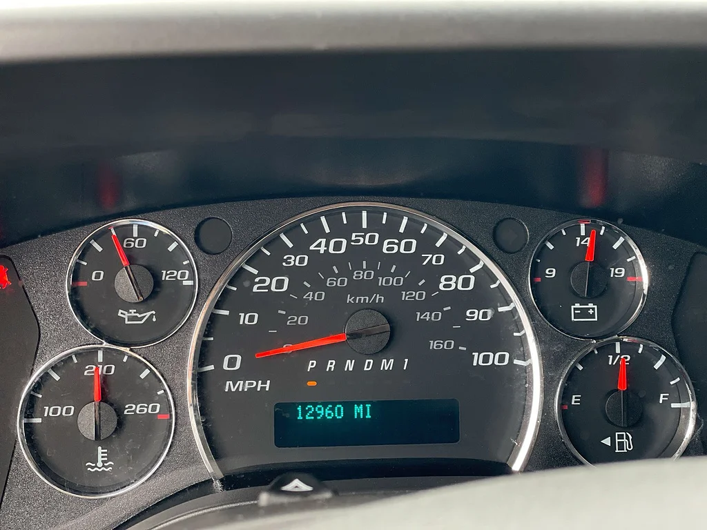 Used 2025 Summit White GMC 2500 image 12
