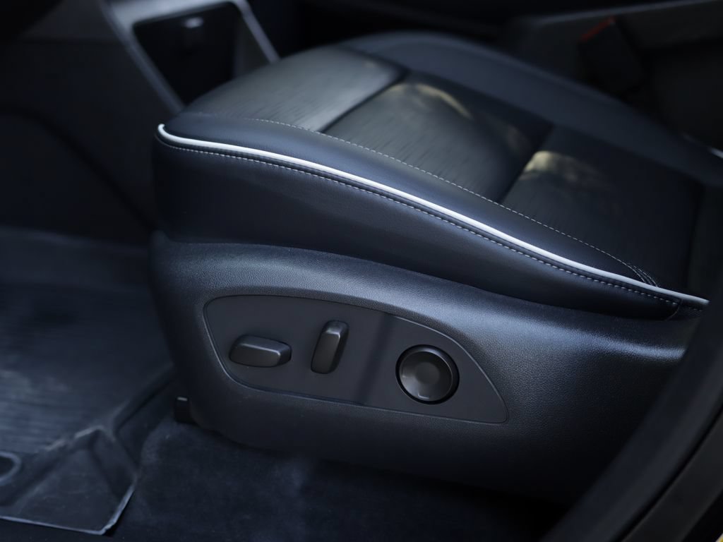 Used 2025 Ebony Twilight Metallic Buick Sport Touring image 24
