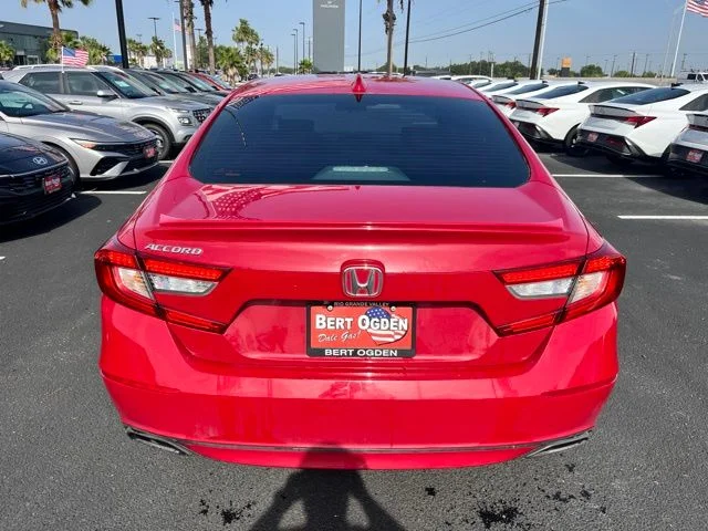 Used 2019  Honda Sport image 5
