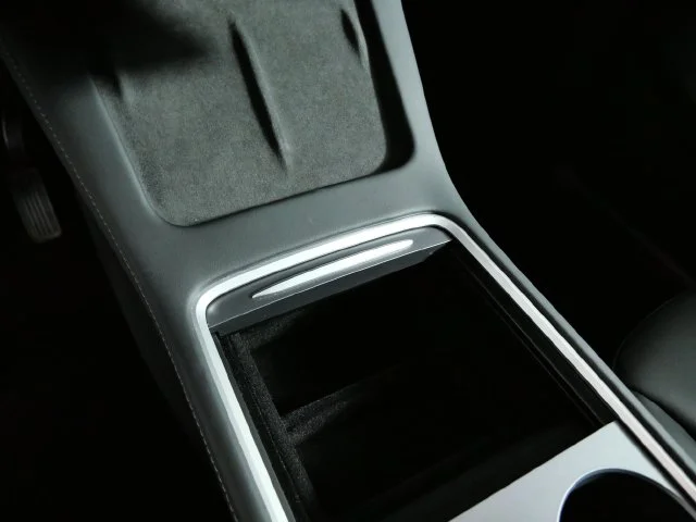 Used 2023  Tesla Long Range image 26