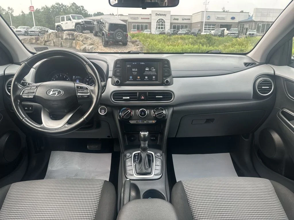 Used 2020 Gray Hyundai SEL image 10