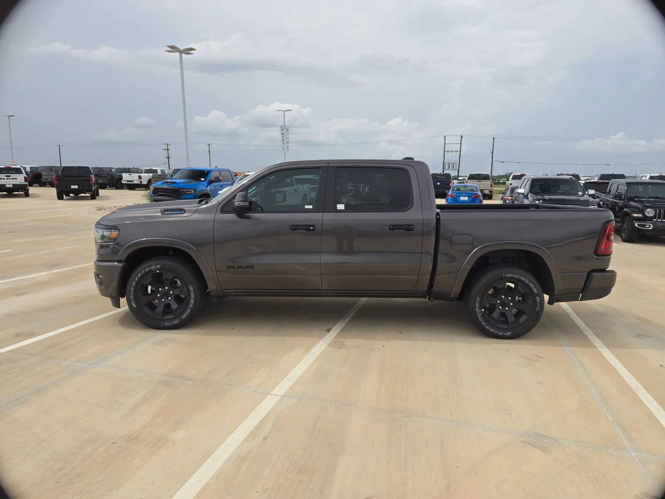New 2026 Granite Crystal Metallic Clearcoat RAM Big Horn/Lone Star image 6