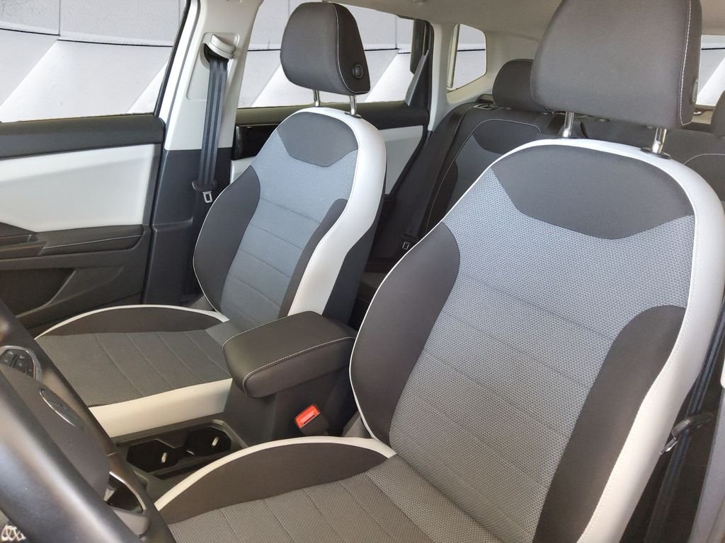 Used 2025 Silver Volkswagen 1.5T S image 8