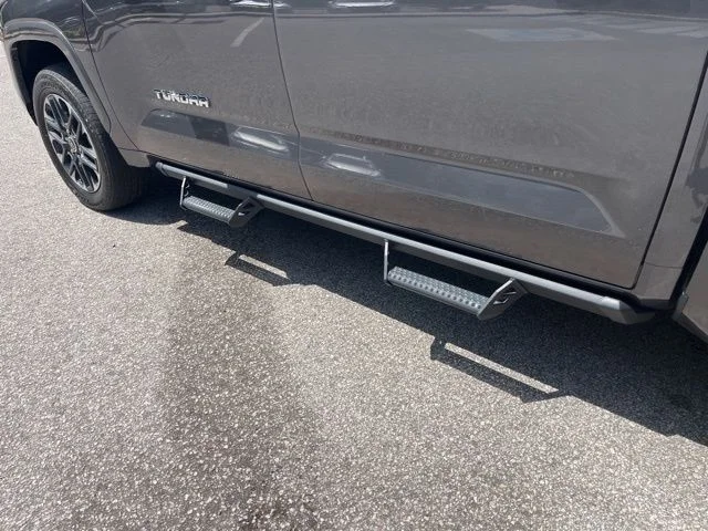 2024 Toyota Tundra Limited - Photo 32