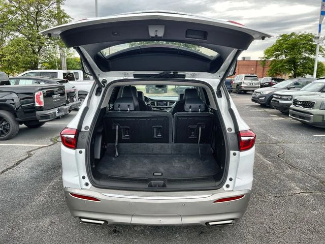 Used 2021 White Buick Essence image 23