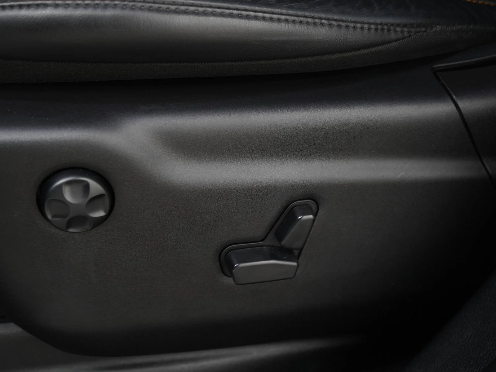 Used 2023 Vapor Gray Dodge R/T image 28