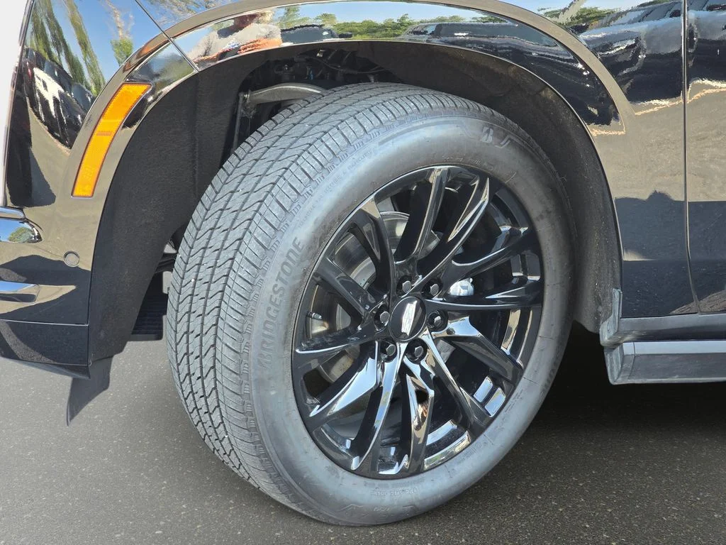 Used 2025 Black Cadillac Sport image 38
