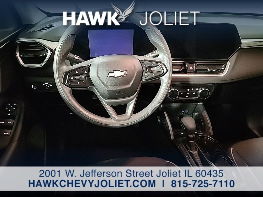 Used 2025 Gray Chevrolet LT image 13