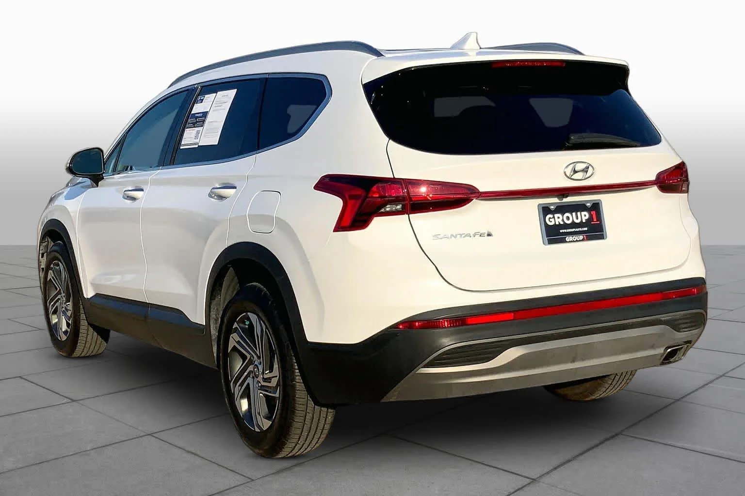 Used 2023 Serenity White Pearl Hyundai SEL image 9