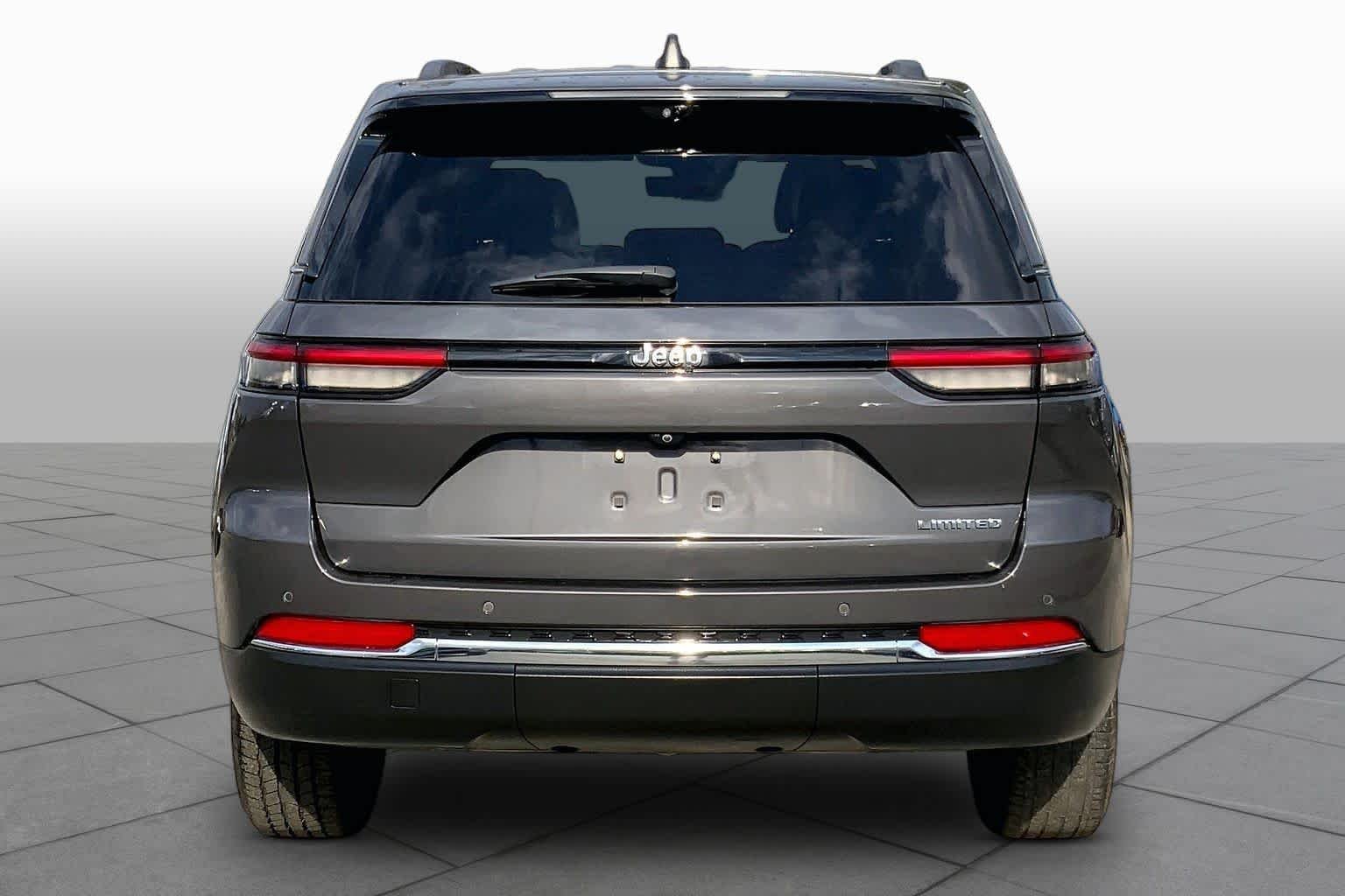 2023 Jeep Grand Cherokee 5