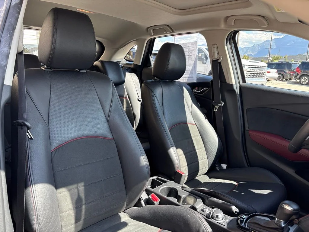 Used 2018 Silver Mazda Grand Touring image 13