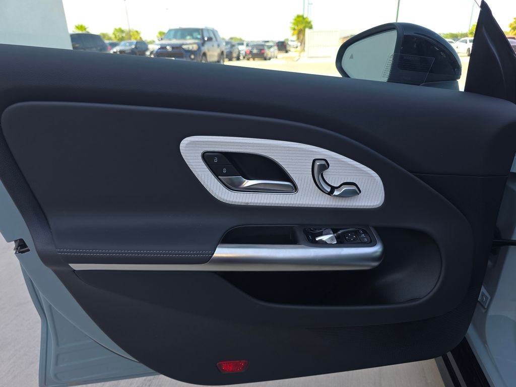 New 2027 Liquid Crystal Green Mercedes-Benz CLA 220 image 11