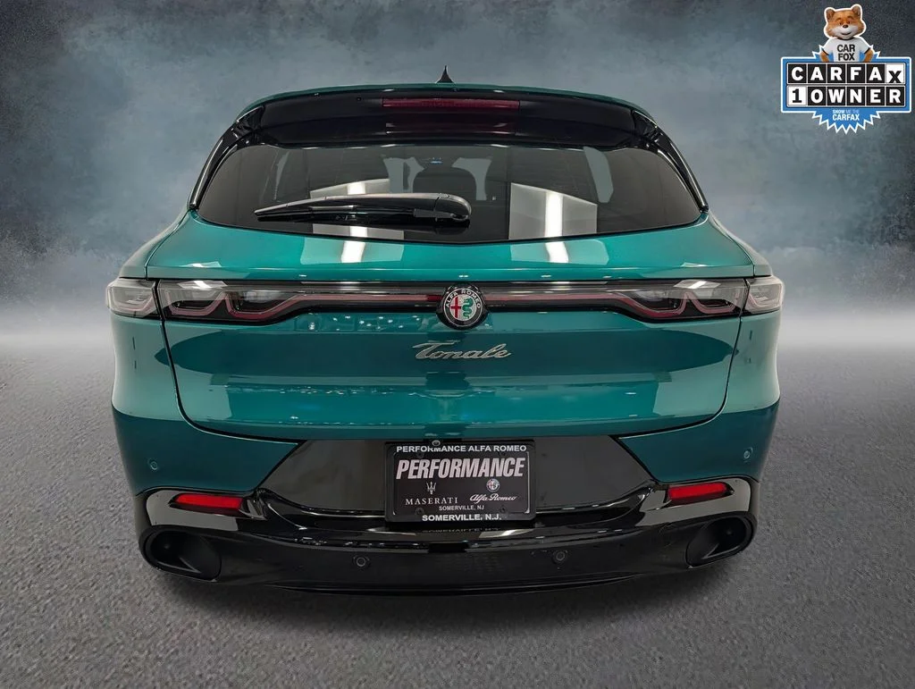 Used 2025  Alfa Romeo  image 5
