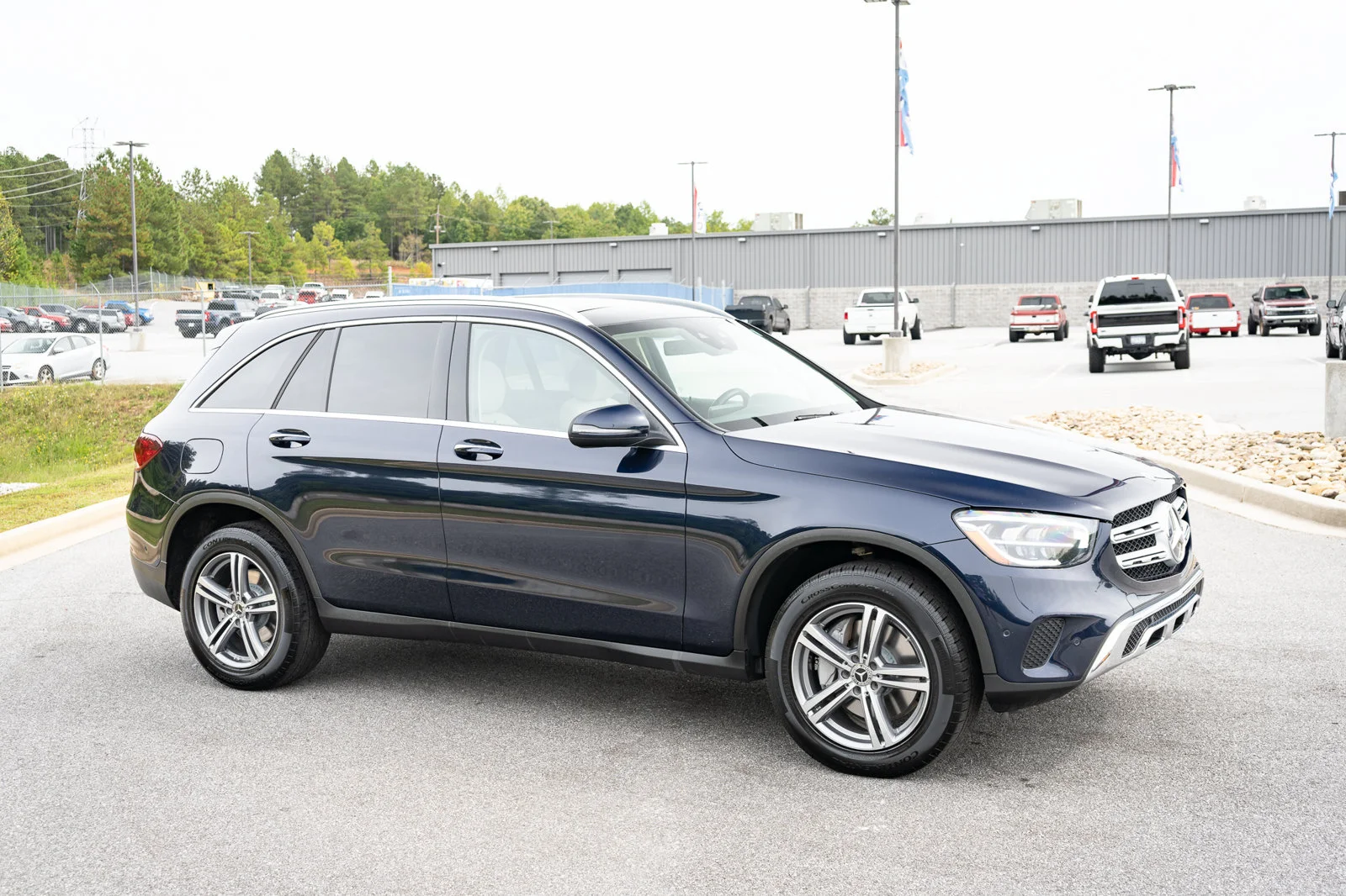 Used 2021  Mercedes-Benz GLC 300 image 12