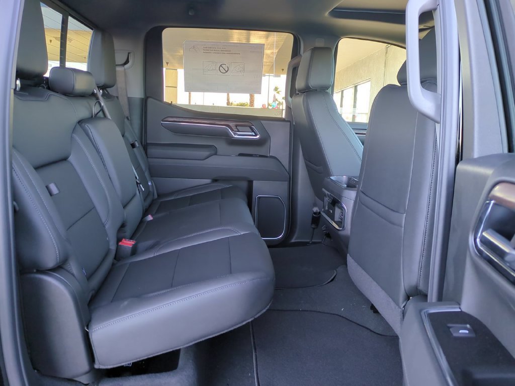 2026 GMC Sierra 1500 SLT - Photo 31