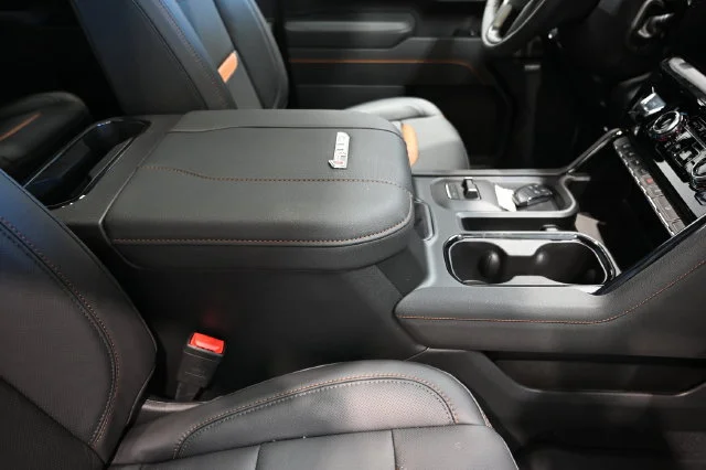 2026 GMC Sierra 2500HD AT4 - Photo 25