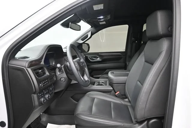 Used 2024 Summit White Chevrolet Z71 image 9